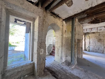 Quinta T0 para Venda em Nelas