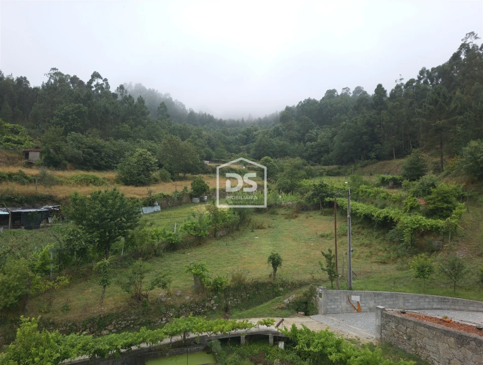 Terreno para Venda em Souselo Foto 18