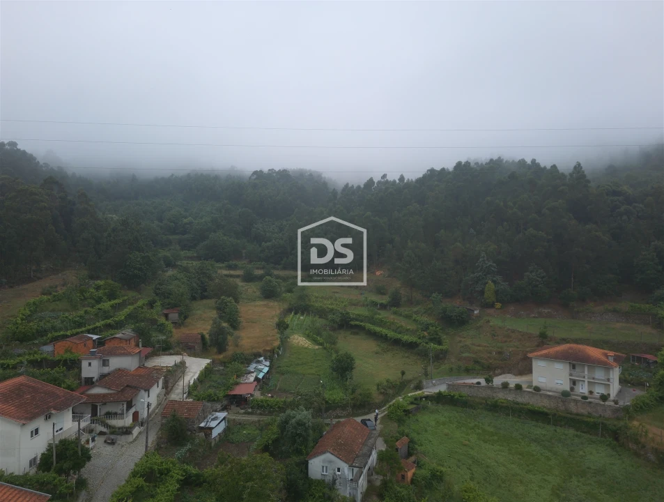 Terreno para Venda em Souselo Foto 16
