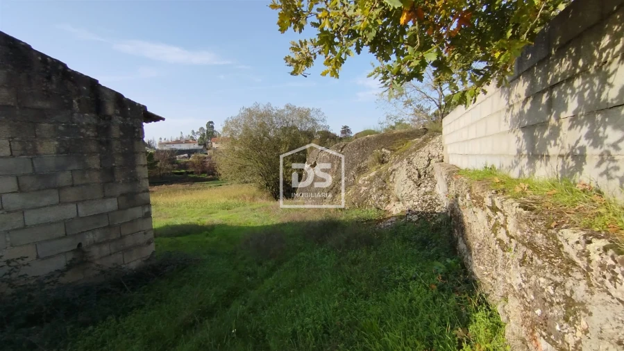 Terreno para Venda em Oliveira do Conde Foto 9