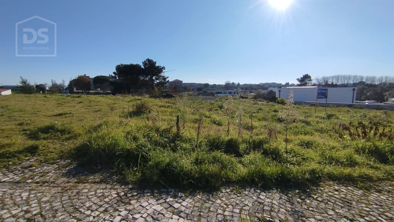 Terreno para Venda em Currelos, Papízios e Sobral Foto 2