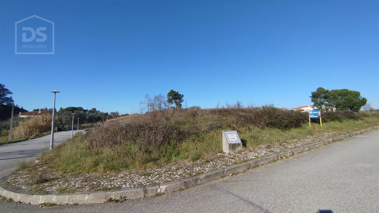 Terreno para Venda em Currelos, Papízios e Sobral Foto 3