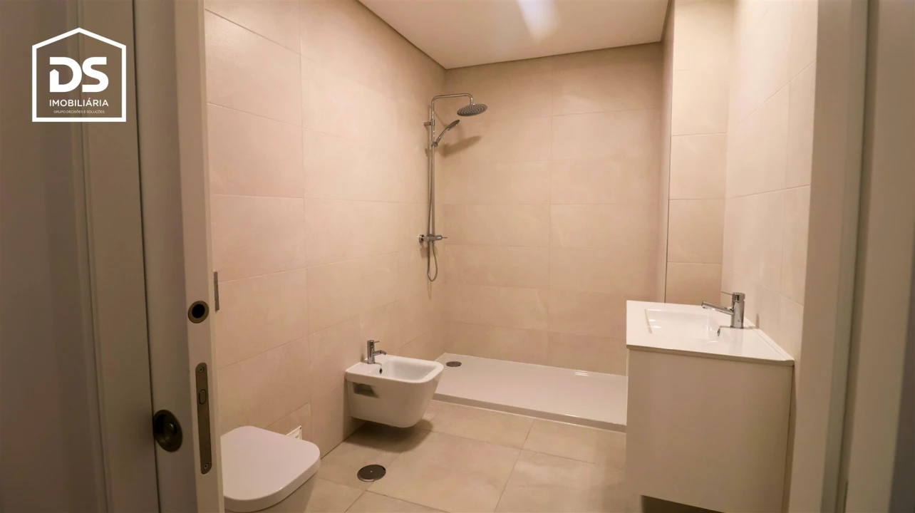 Apartamento T3 para Venda em Currelos, Papízios e Sobral Foto 8