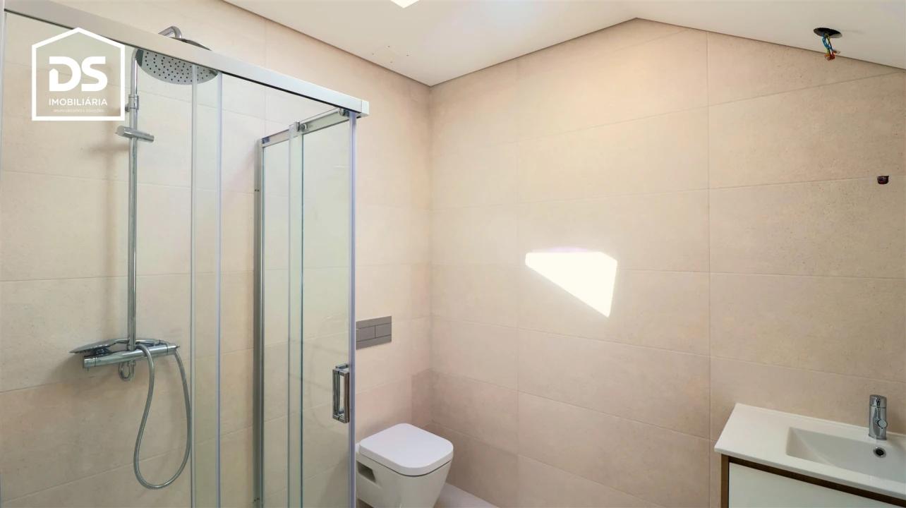 Apartamento T3 para Venda em Currelos, Papízios e Sobral Foto 9