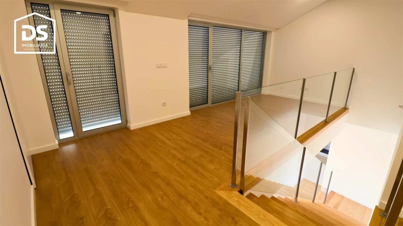 Apartamento T3 para Venda em Currelos, Papízios e Sobral Foto 27