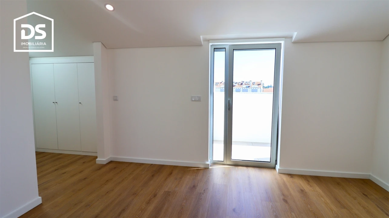 Apartamento T3 para Venda em Currelos, Papízios e Sobral Foto 18