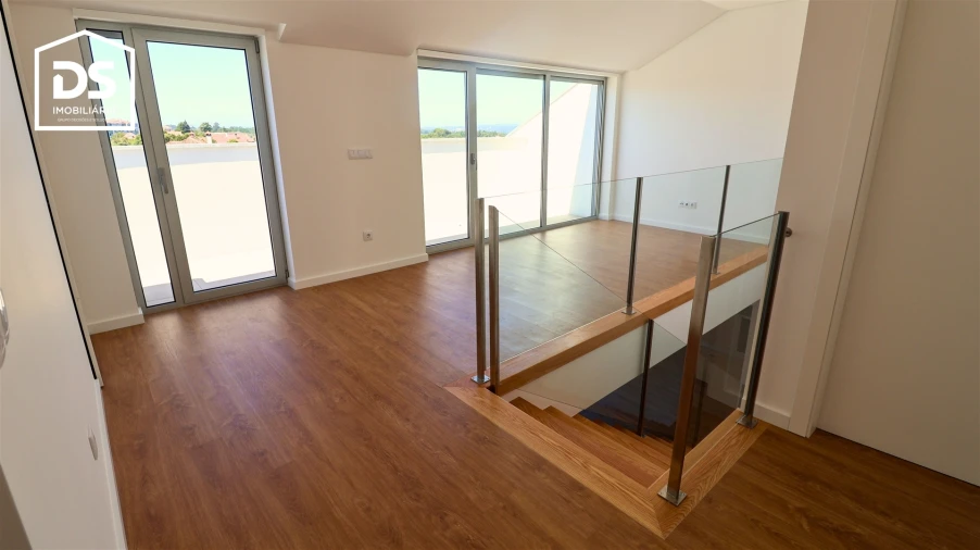 Apartamento T3 para Venda em Currelos, Papízios e Sobral Foto 29