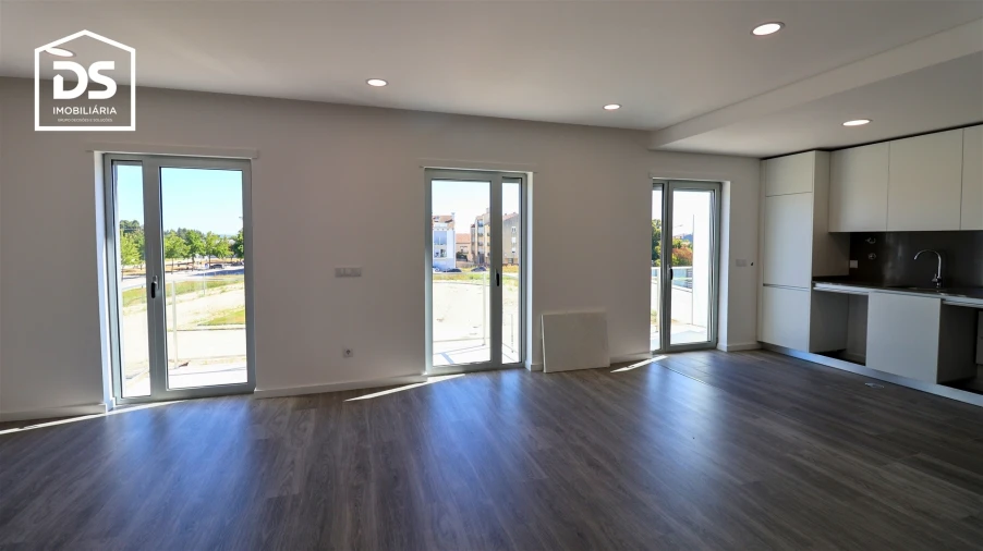 Apartamento T3 para Venda em Currelos, Papízios e Sobral Foto 14