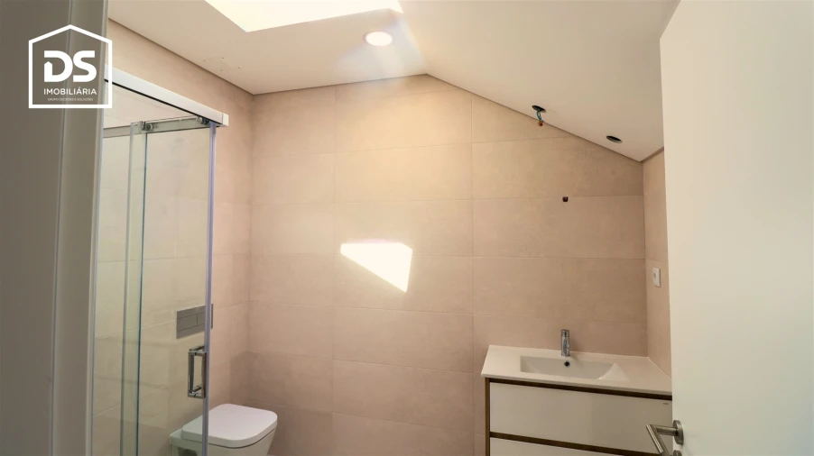 Apartamento T3 para Venda em Currelos, Papízios e Sobral Foto 10