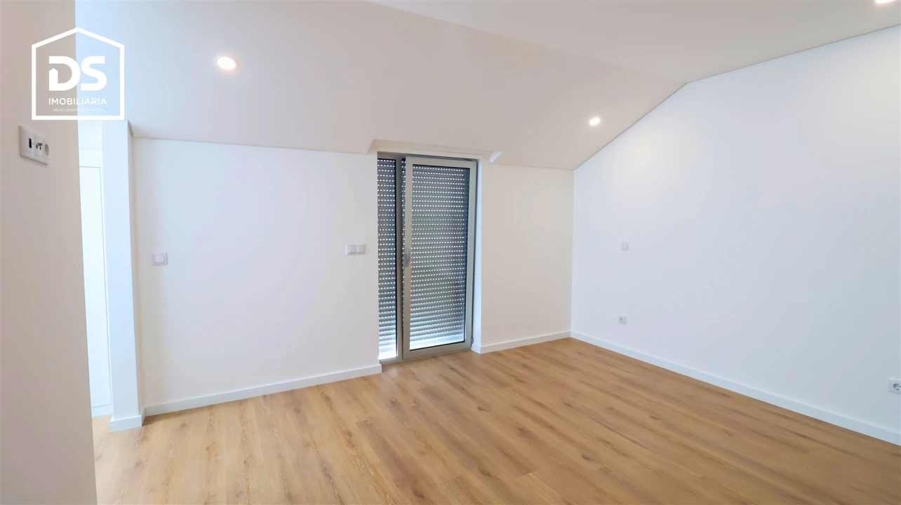 Apartamento T3 para Venda em Currelos, Papízios e Sobral Foto 16