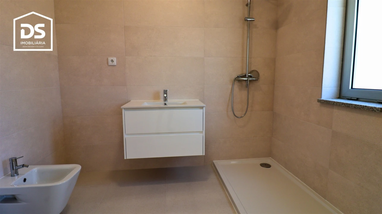 Apartamento T3 para Venda em Currelos, Papízios e Sobral Foto 7