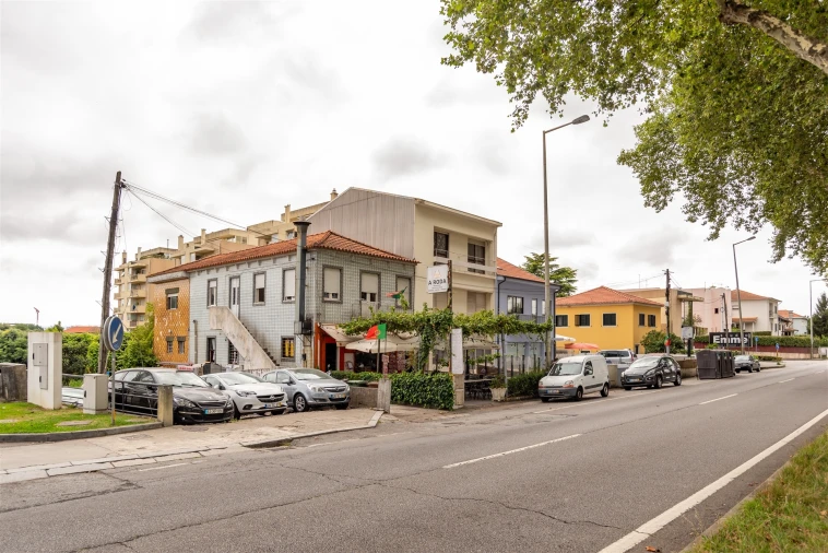 Prédio para Venda em Ramalde Foto 16
