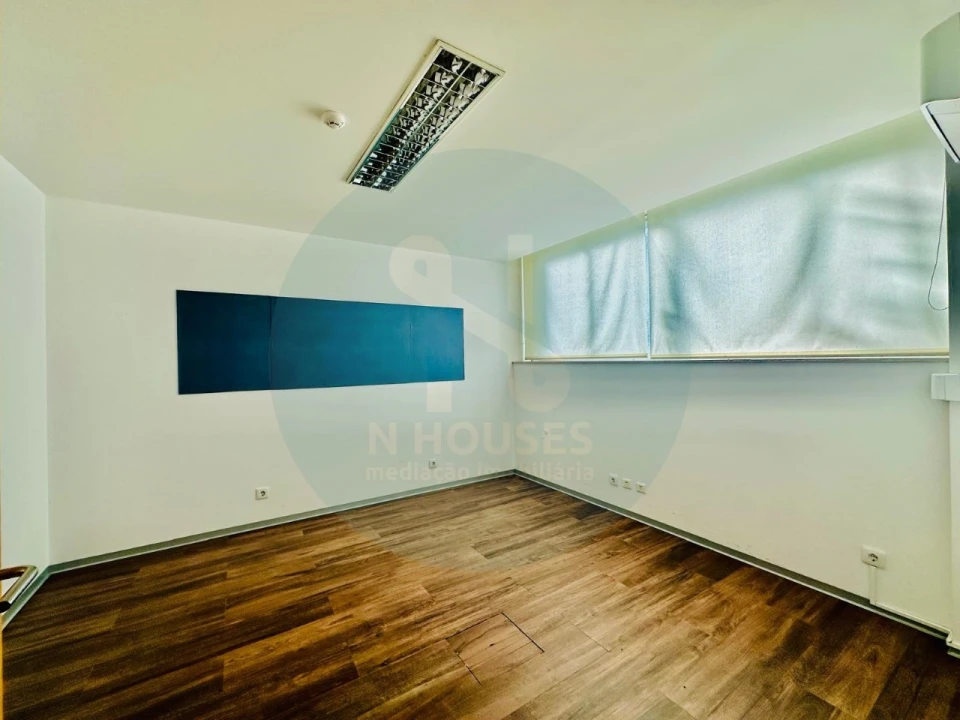 Escritório para Venda em São Vitor (Braga) Foto 5