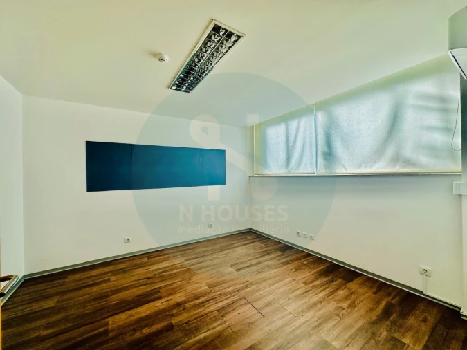 Escritório para Venda em São Vitor (Braga) Foto 5