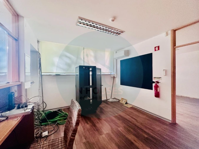 Escritório para Venda em São Vitor (Braga) Foto 6