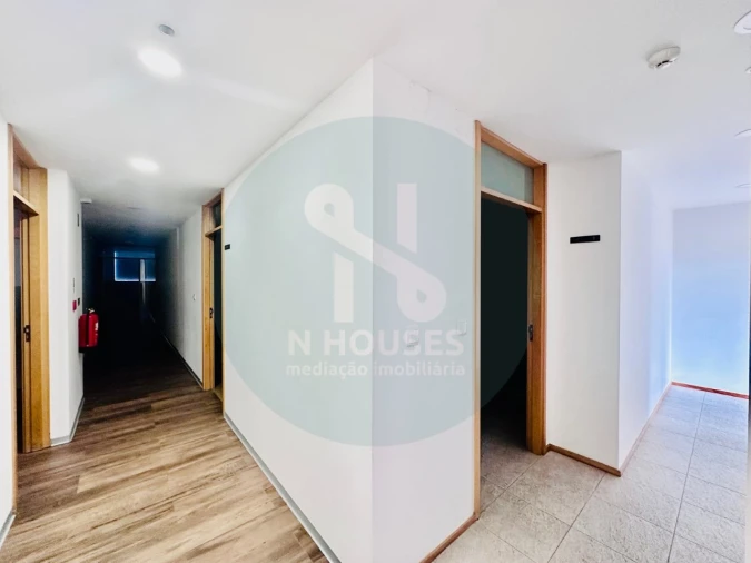 Escritório para Venda em São Vitor (Braga) Foto 17