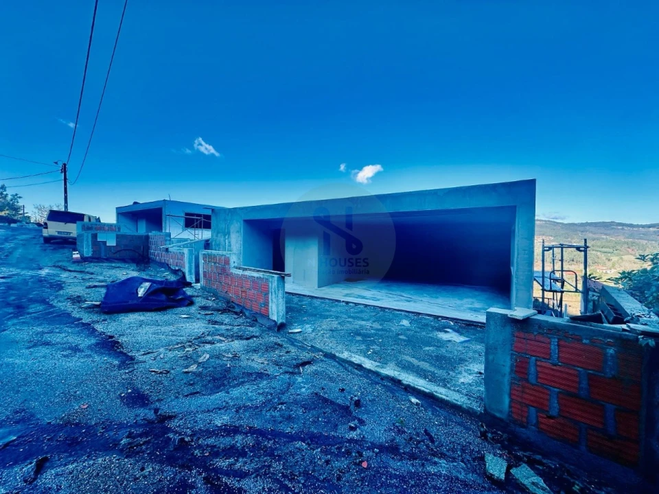 Moradia T3 para Venda em Ribeira Foto 15