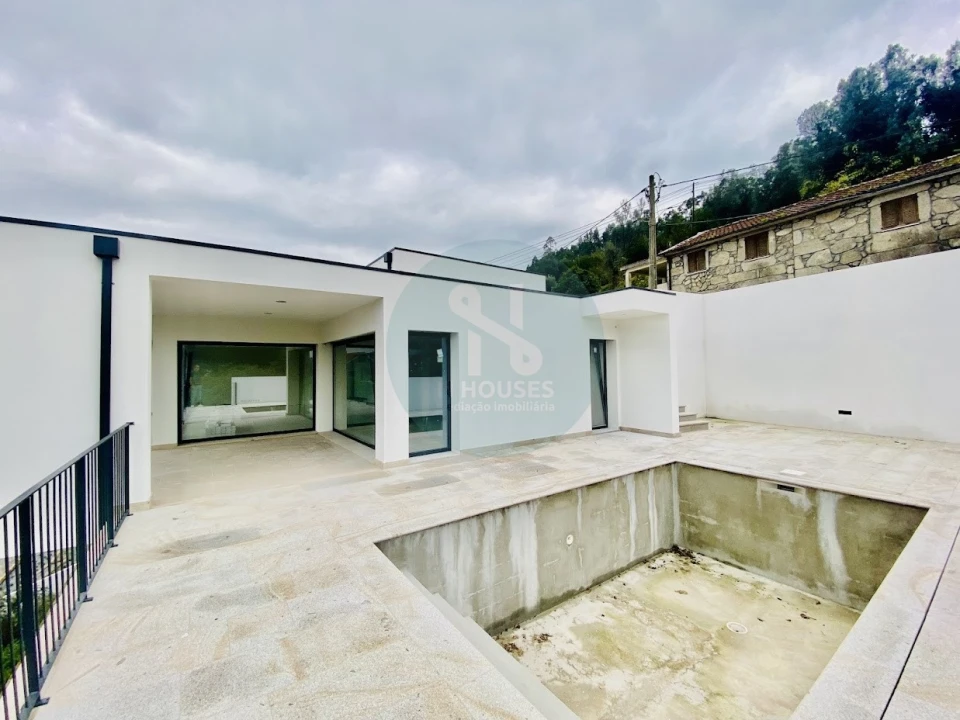 Moradia T3 para Venda em Ribeira Foto 6