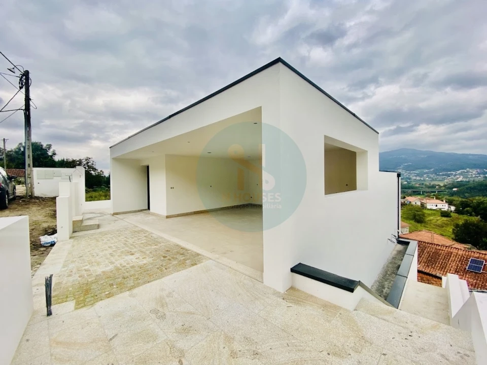 Moradia T3 para Venda em Ribeira Foto 10