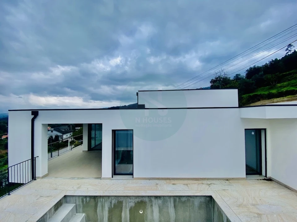 Moradia T3 para Venda em Ribeira Foto 22