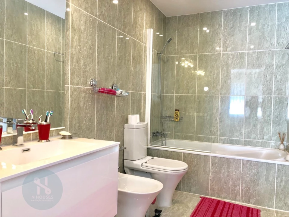 Apartamento T3 para Venda em Nogueira, Fraião e Lamaçães Foto 18