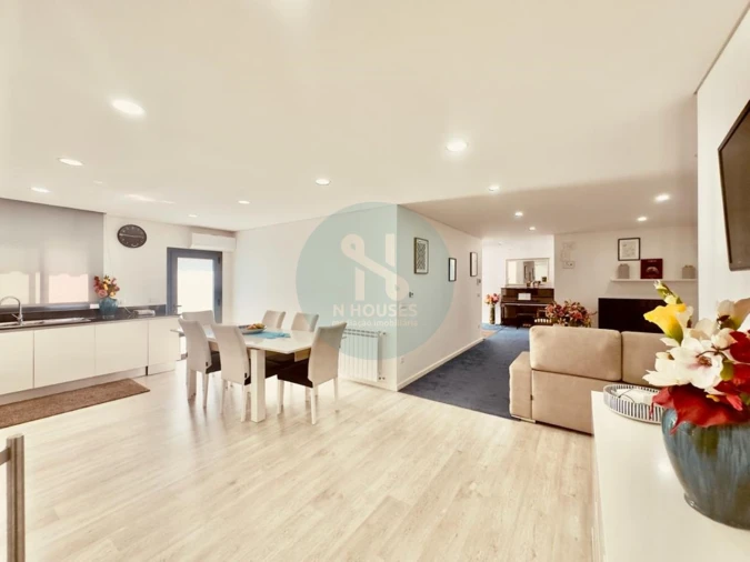 Moradia T3 para Venda em Lanhoso Foto 4