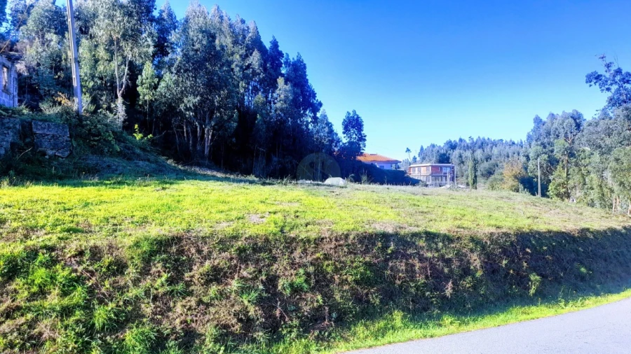 Terreno para Venda em Espinho Foto 4