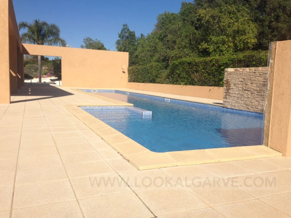 Moradia T5 para Venda em Lagos (São Sebastião e Santa Maria) Foto 26