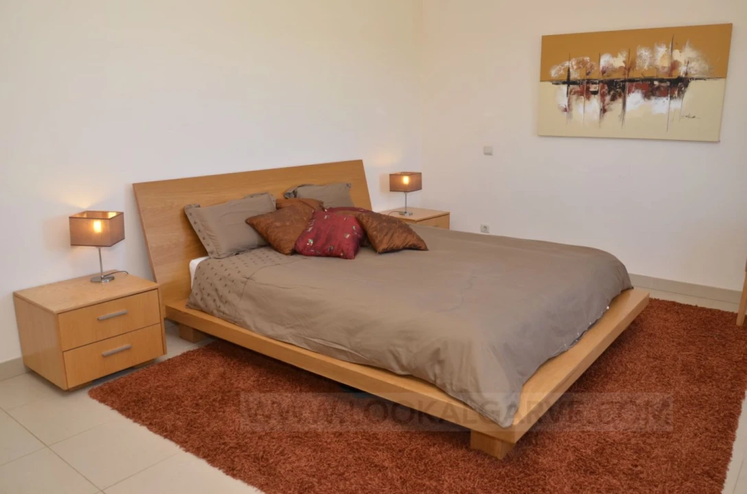 Moradia T5 para Venda em Lagos (São Sebastião e Santa Maria) Foto 38