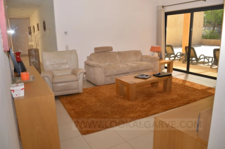 Moradia T5 para Venda em Lagos (São Sebastião e Santa Maria) Foto 31