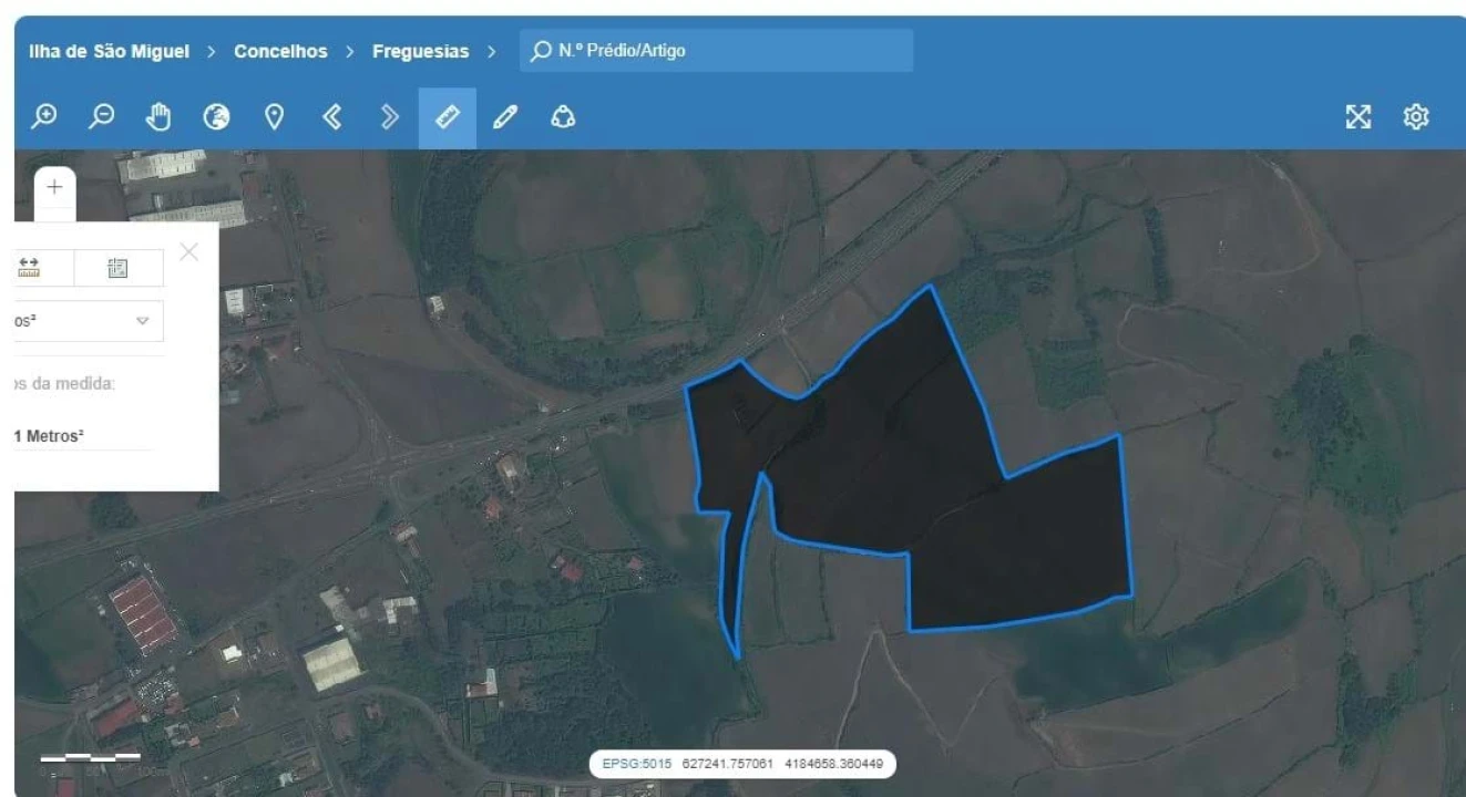 Terreno para Venda em Rabo de Peixe Foto 16