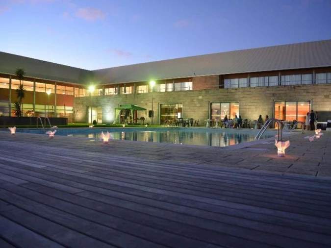 Negócio para Venda em Vila do Porto Foto 1