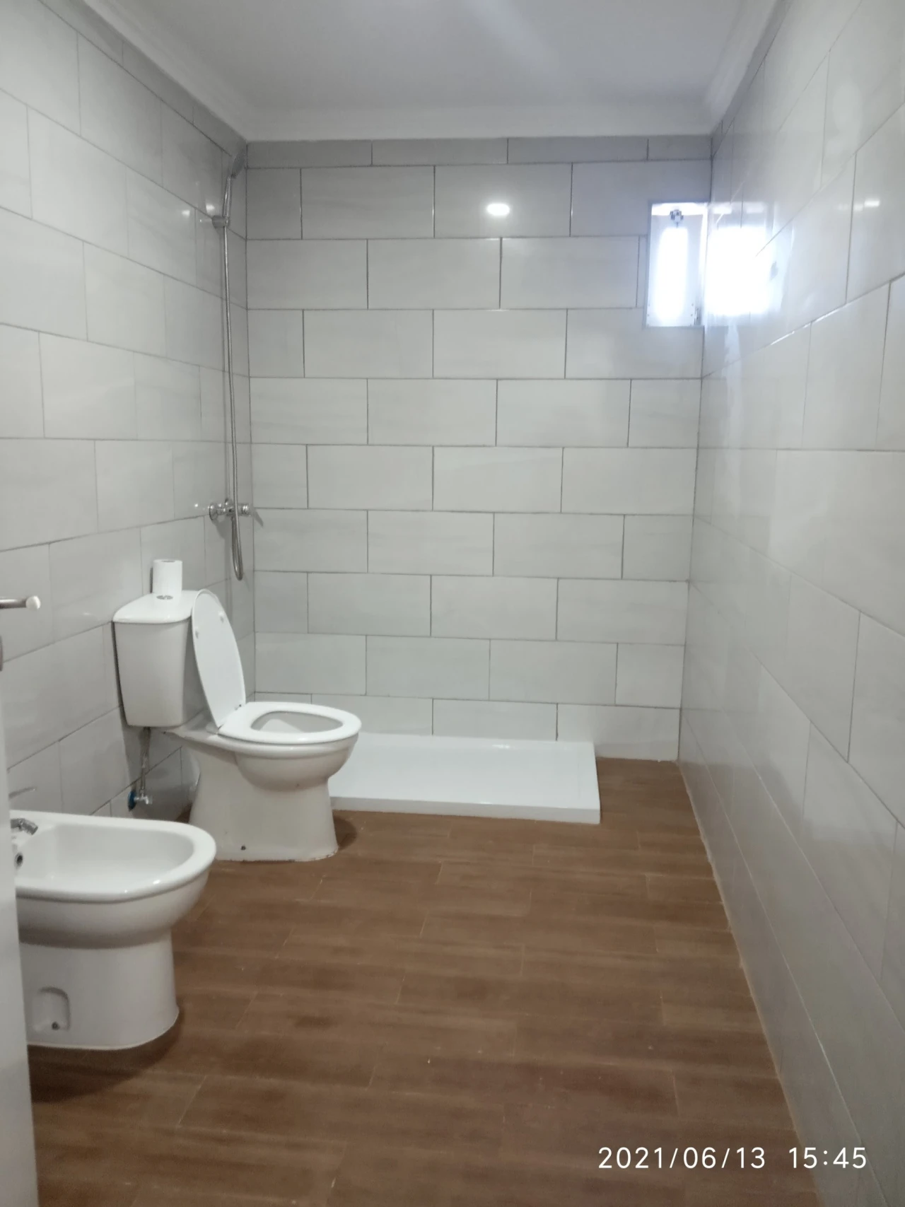 Apartamento T2 para Venda em Biscoitos Foto 5