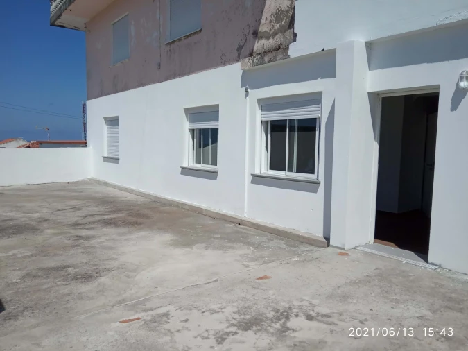 Apartamento T2 para Venda em Biscoitos Foto 13