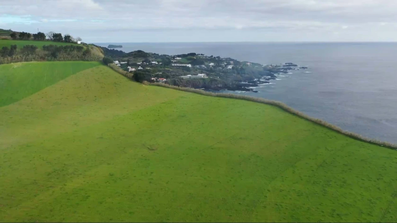 Terreno para Venda em Agua de Pau Foto 8