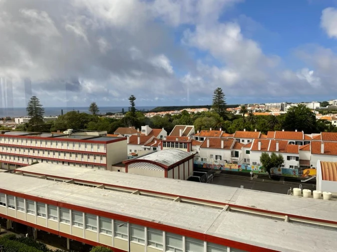 Negócio para Arrendamento em Ponta Delgada (São José) Foto 4