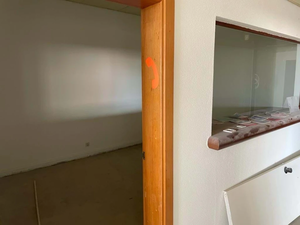 Negócio para Arrendamento em Ponta Delgada (São José) Foto 5