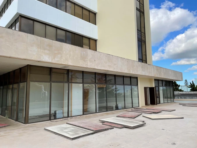 Negócio para Arrendamento em Ponta Delgada (São José) Foto 2