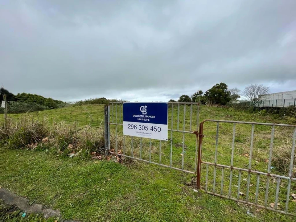 Terreno para Venda em Rabo de Peixe Foto 5