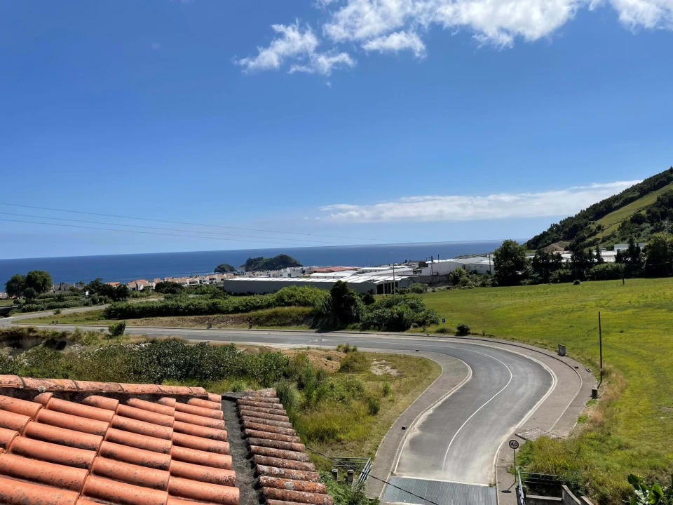 Moradia T3 para Venda em Vila Franca do Campo (São Miguel) Foto 2