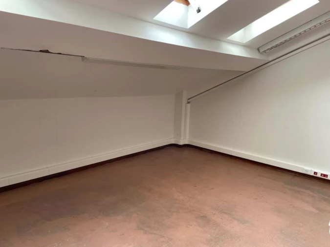 Prédio para Venda em Rosto do Cão (São Roque) Foto 28