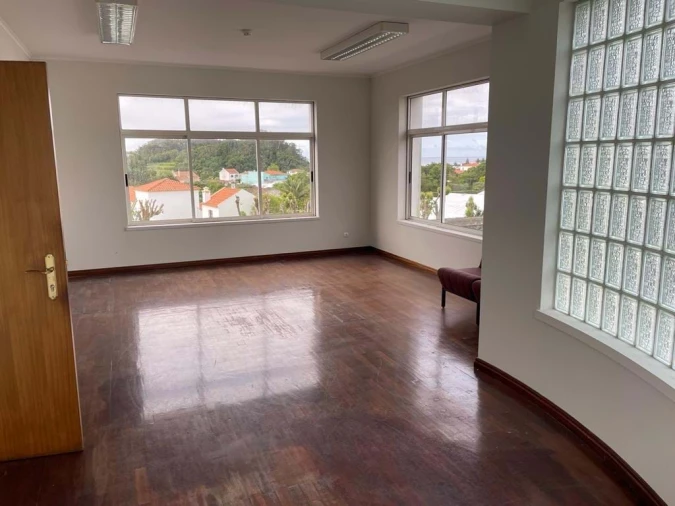 Prédio para Venda em Rosto do Cão (São Roque) Foto 23