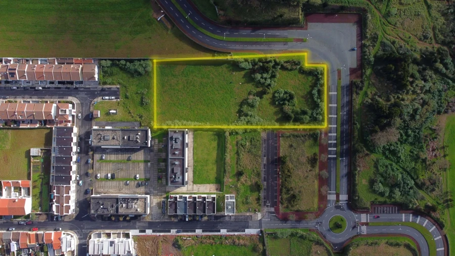 Terreno para Venda em Fajã de Cima Foto 9