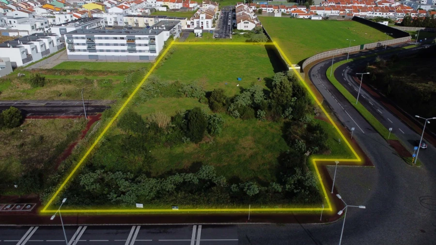 Terreno para Venda em Fajã de Cima Foto 10