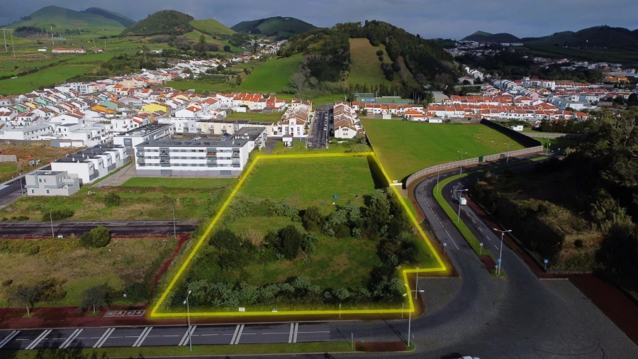 Terreno para Venda em Fajã de Cima Foto 11