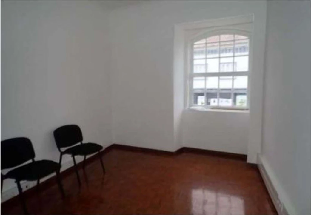 Prédio para Venda em Praia da Vitoria (Santa Cruz) Foto 7