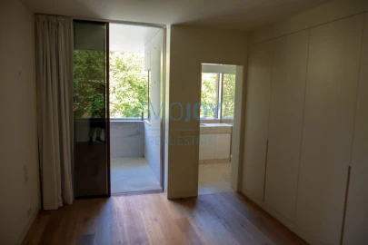 Apartamento T2 para Venda em Aldoar, Foz do Douro e Nevogilde