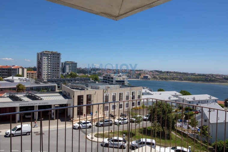 Apartamento T2 para Venda em Aldoar, Foz do Douro e Nevogilde Foto 14