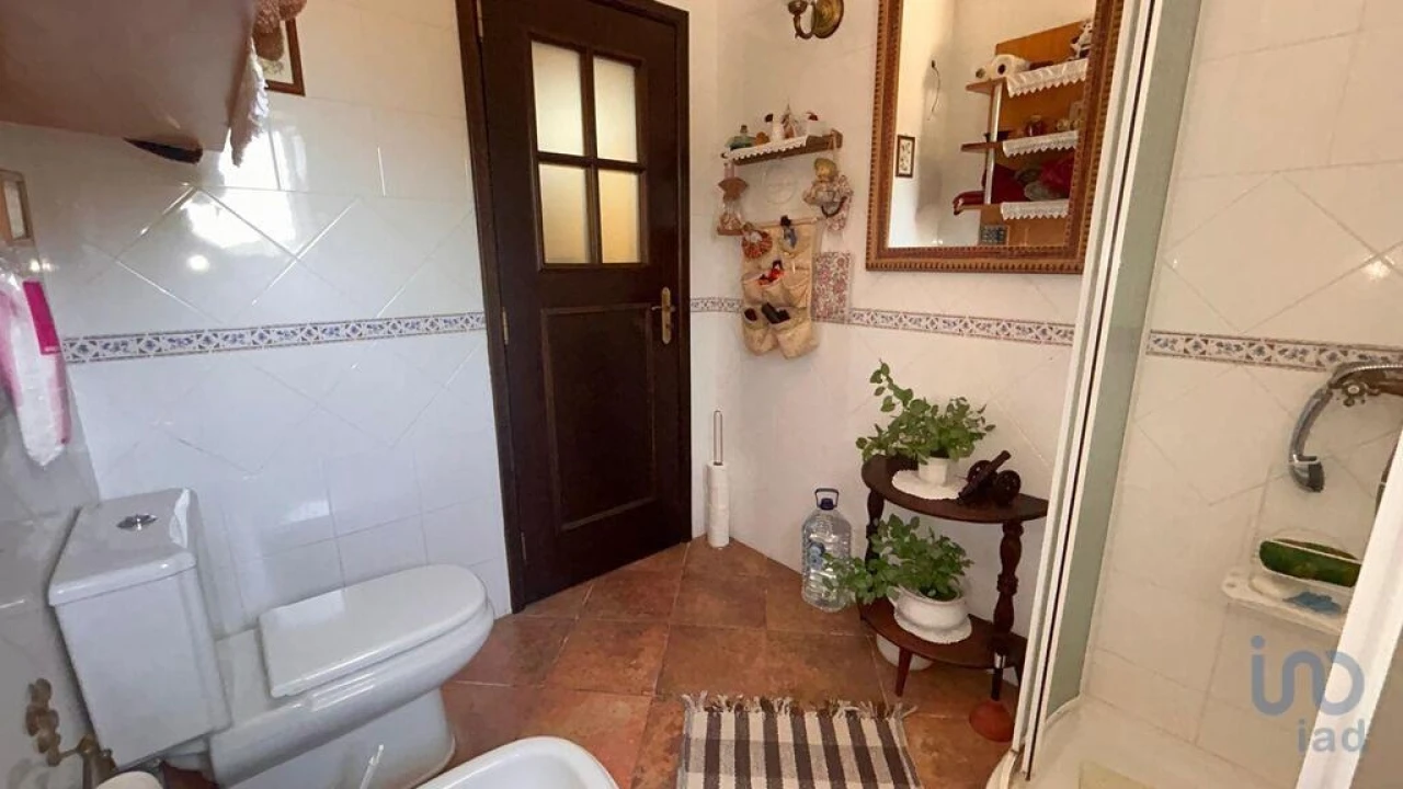 Moradia T5 para Venda em Abrã Foto 10