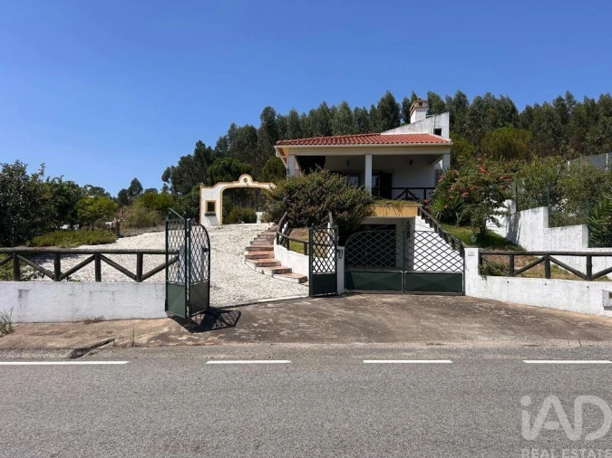 Moradia T5 para Venda em Abrã Foto 28